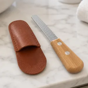 Lima para unhas dos pés em aço inoxidável com cabo de bambu